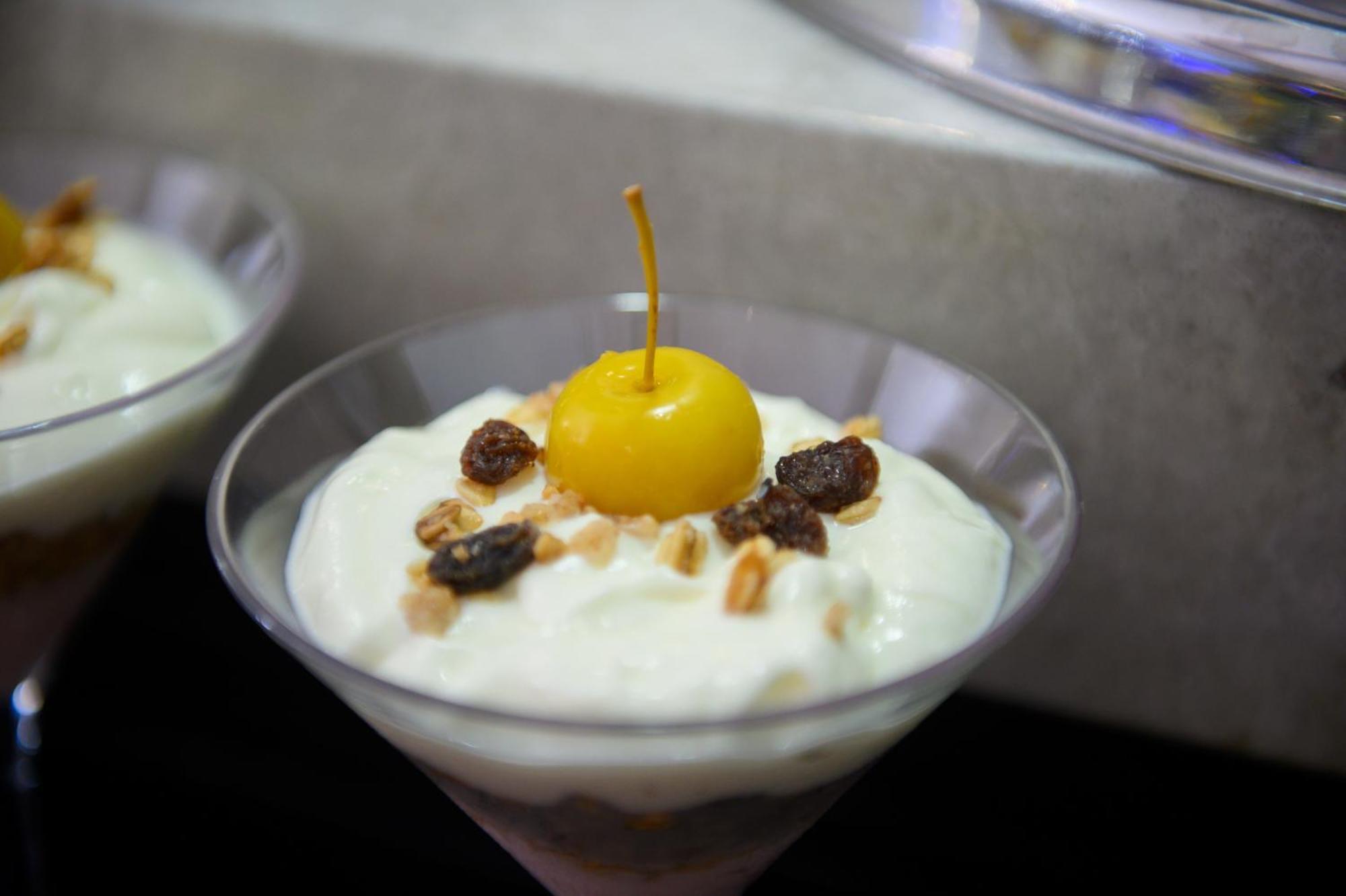 ホテル ザ キャピタル パールス ダーバン エクステリア 写真 A yogurt dessert